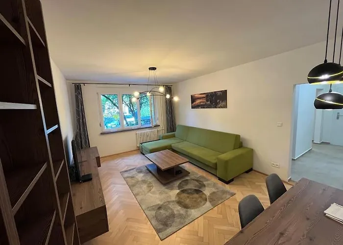 New Spacious One-room * ברטיסלאבה